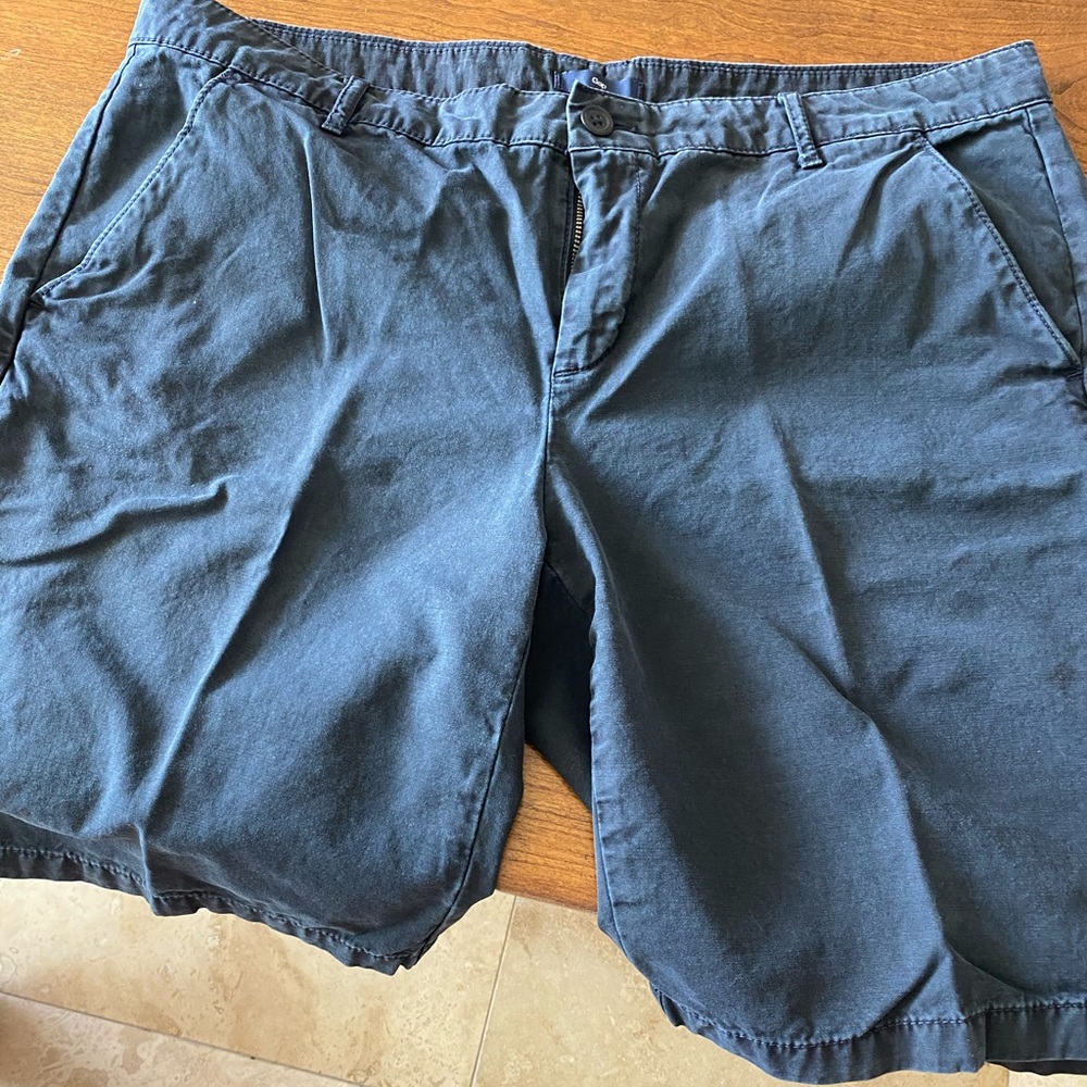 Gap Navy Blue 9 1/2” Shorts, women’s Size 12